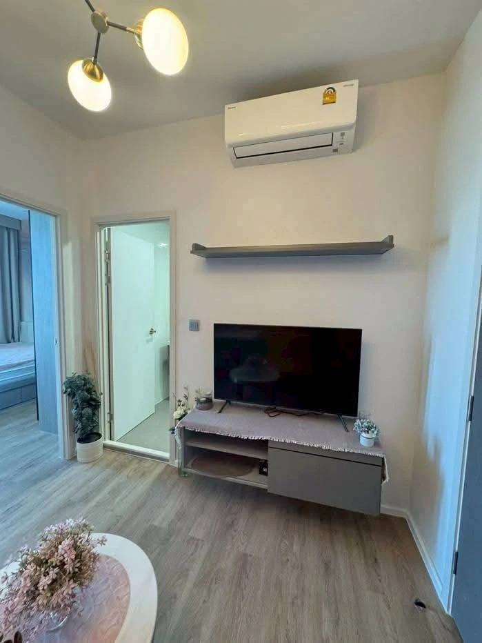 Condo for rent, Modiz Rhyme Ramkhamhaeng. Great room, great price! Book now!!