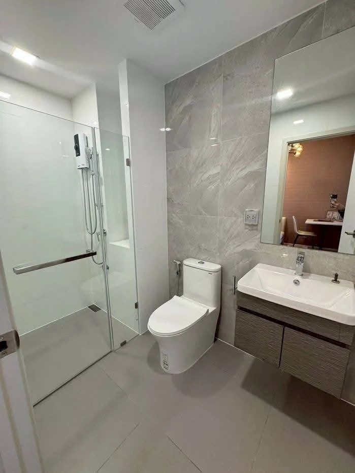 Condo for rent, Modiz Rhyme Ramkhamhaeng. Beautiful room, ready to move in. Book now!!