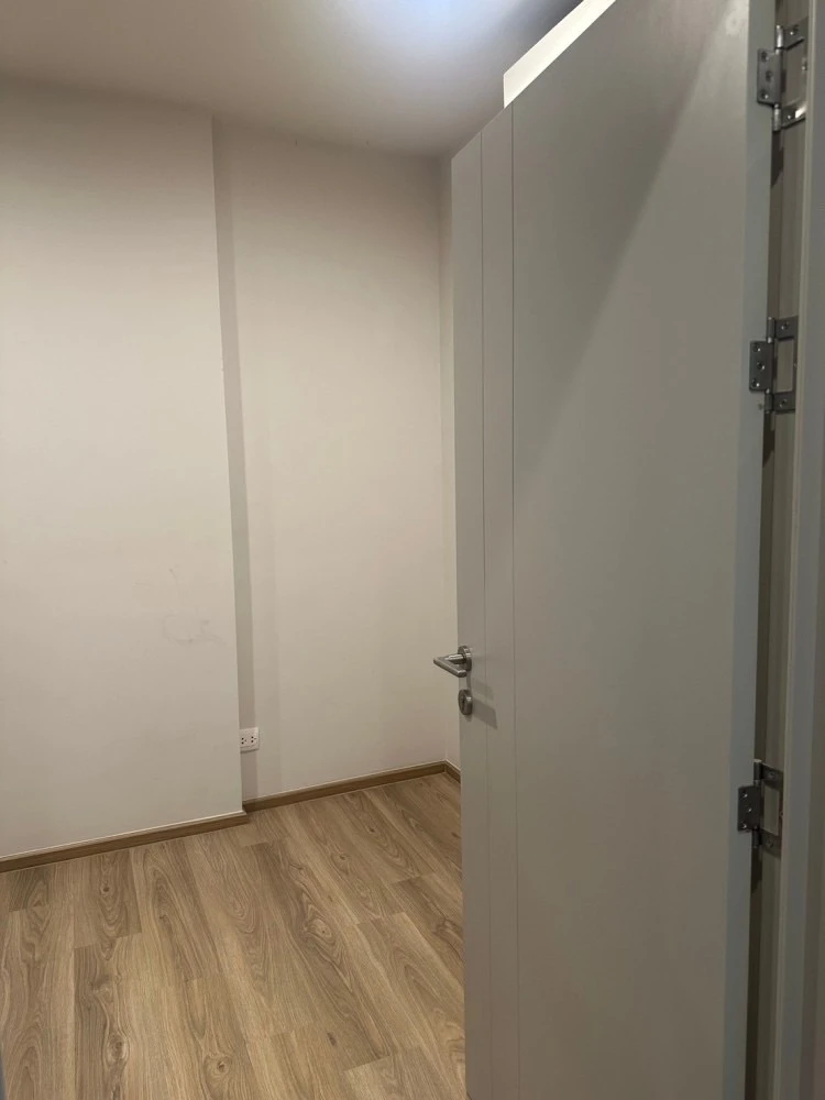 For rent!! Condo Oka House Sukhumvit 36, 17th floor, nice room, good size, don't miss, book now!!