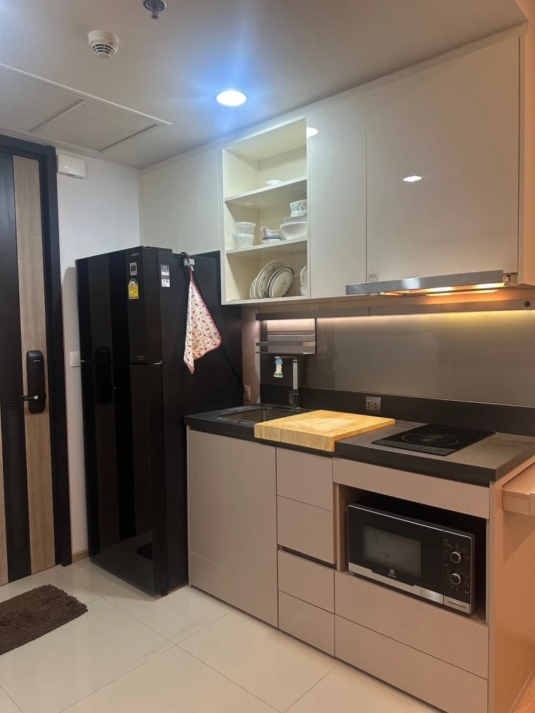 For rent!! Condo Oka House Sukhumvit 36, 17th floor, nice room, good size, don't miss, book now!!