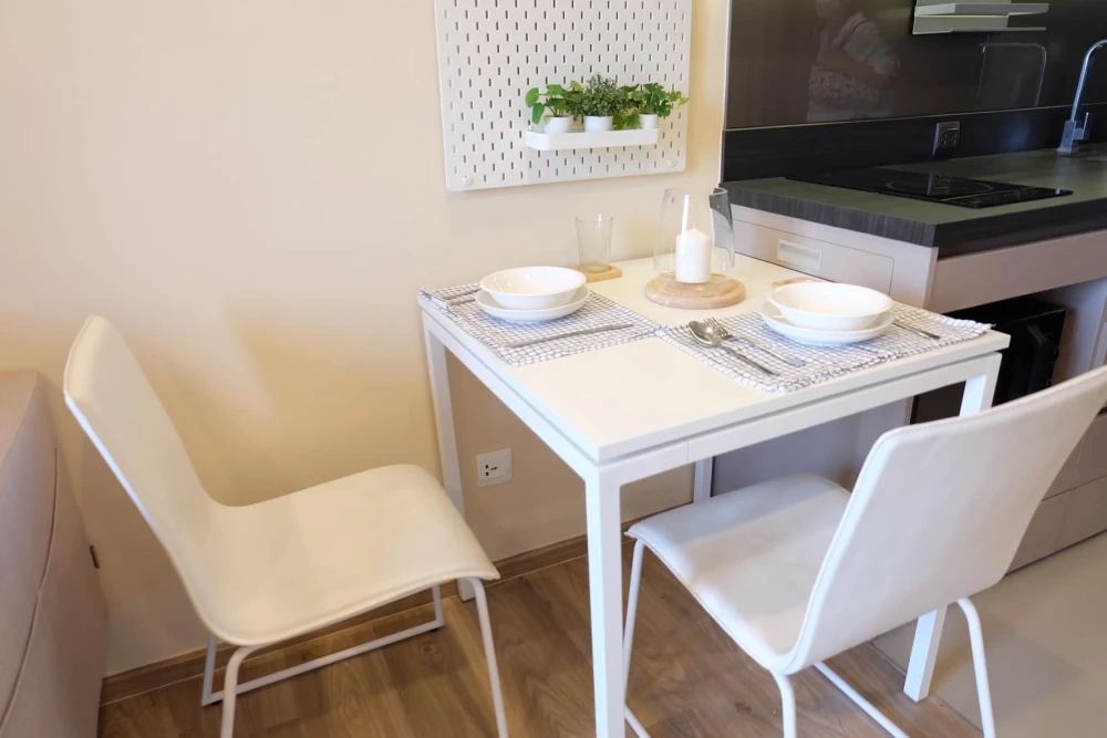 Condo for rent, Oka House Sukhumvit 36, city view room, nice decoration The atmosphere is super warm, don't miss it.