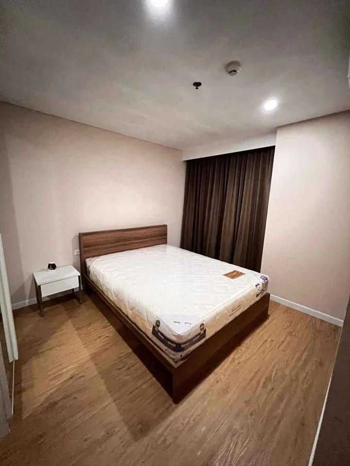 For rent!! Siamese Nang Linchi Condo, 4th floor, Building A, swimming pool view. Beautiful room, fully furnished, ready to move in. Don't miss out!!
