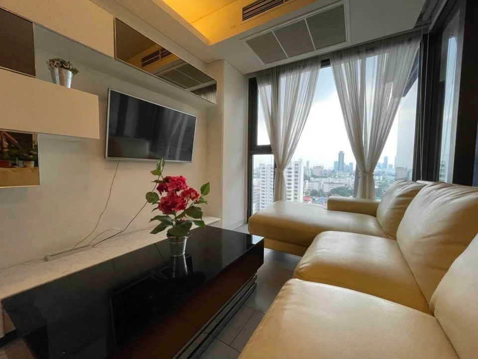 For rent!! Condo Siamese Ratchakru, 2 bedrooms, fully furnished, ready to move in, don't miss it!!