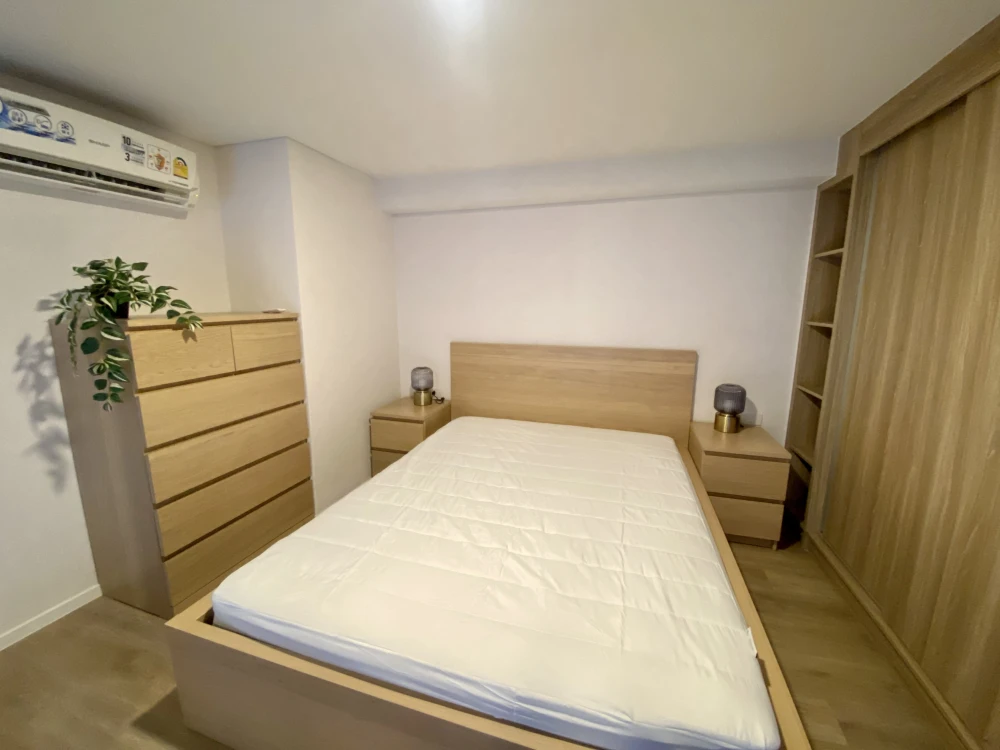 Condo for rent at Siamese Sukhumvit 87, 9th floor. Beautiful room, very livable, great price. Don't miss it!!