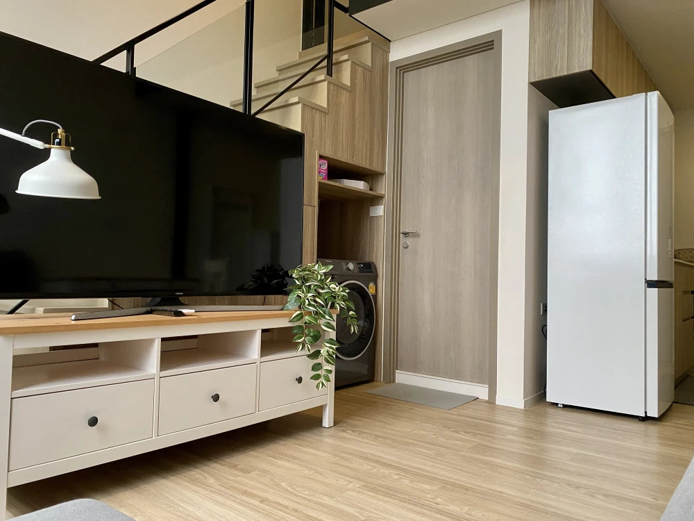 Condo for rent at Siamese Sukhumvit 87, 9th floor. Beautiful room, very livable, great price. Don't miss it!!