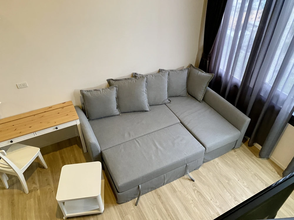Condo for rent at Siamese Sukhumvit 87, 9th floor. Beautiful room, very livable, great price. Don't miss it!!