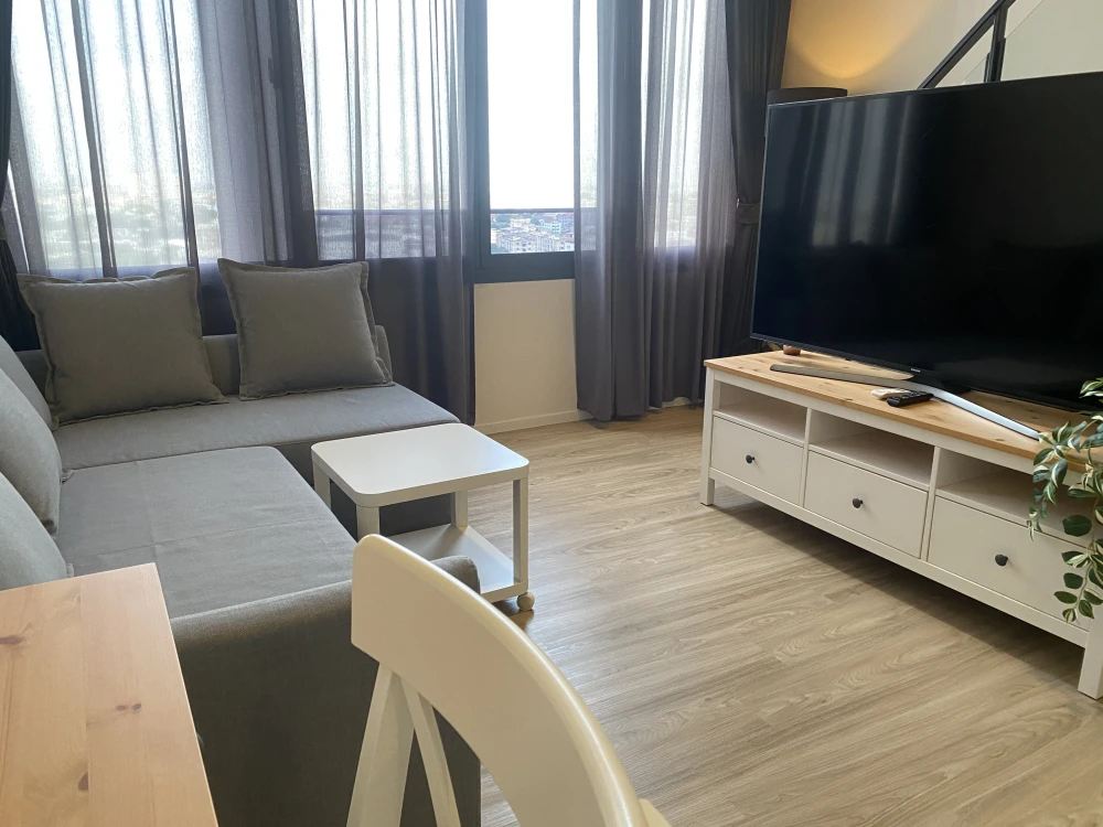 Condo for rent at Siamese Sukhumvit 87, 9th floor. Beautiful room, very livable, great price. Don't miss it!!