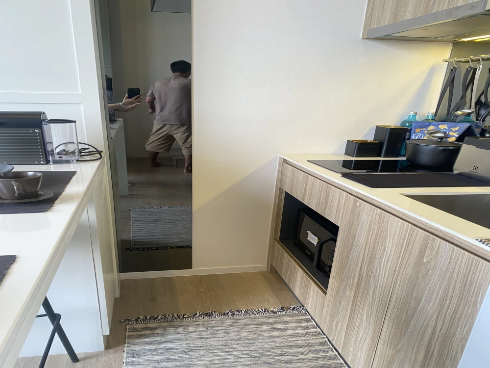 Condo for rent at Siamese Sukhumvit 87, 9th floor. Beautiful room, very livable, great price. Don't miss it!!
