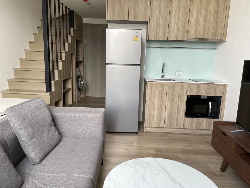 For rent!! Condo Siamese Sukhumvit 87, room number 610, 6th floor, fully furnished, ready to move in, book now!!