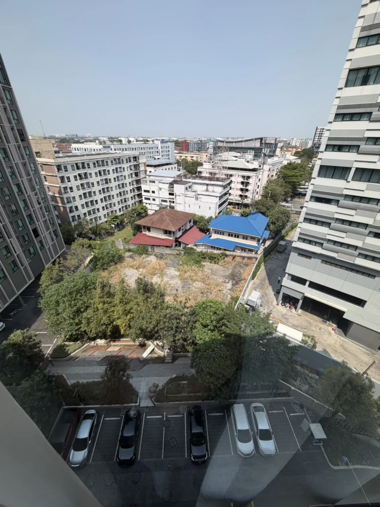 Condo for rent, Knightsbridge Phahonyothin - Interchange. Ready to move in, fully furnished + appliances included. Book now!
