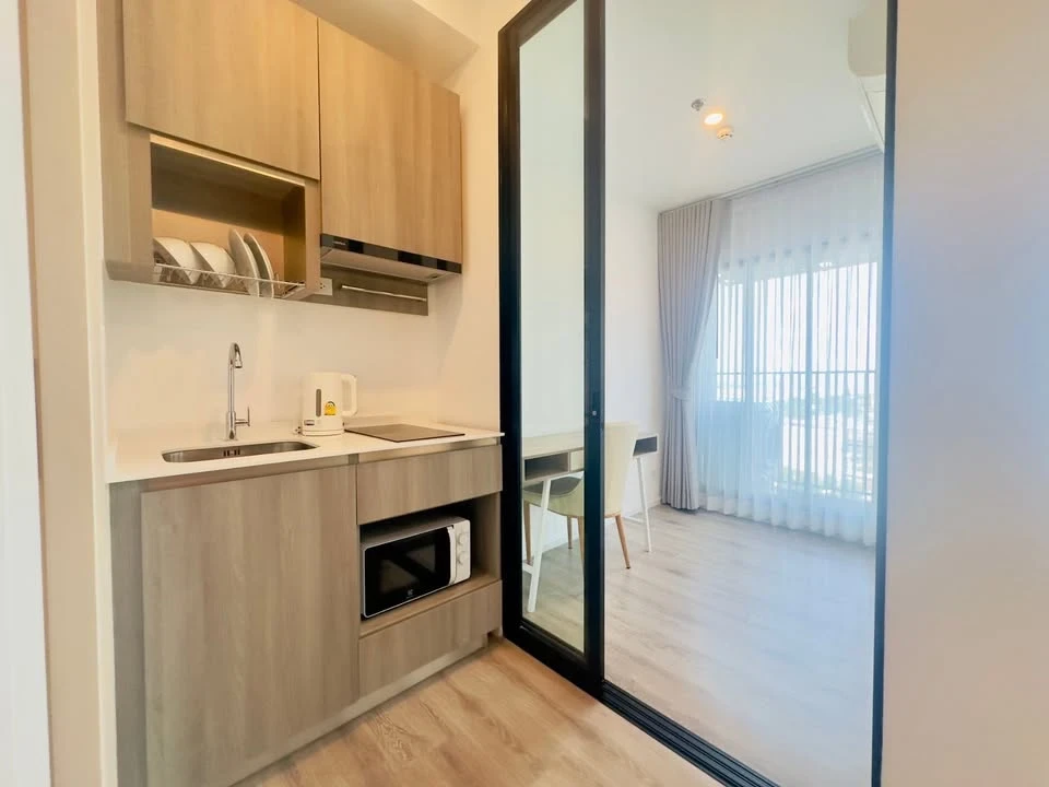 Condo for rent, Knightsbridge Sukhumvit-Theparak, spacious room, convenient travel.