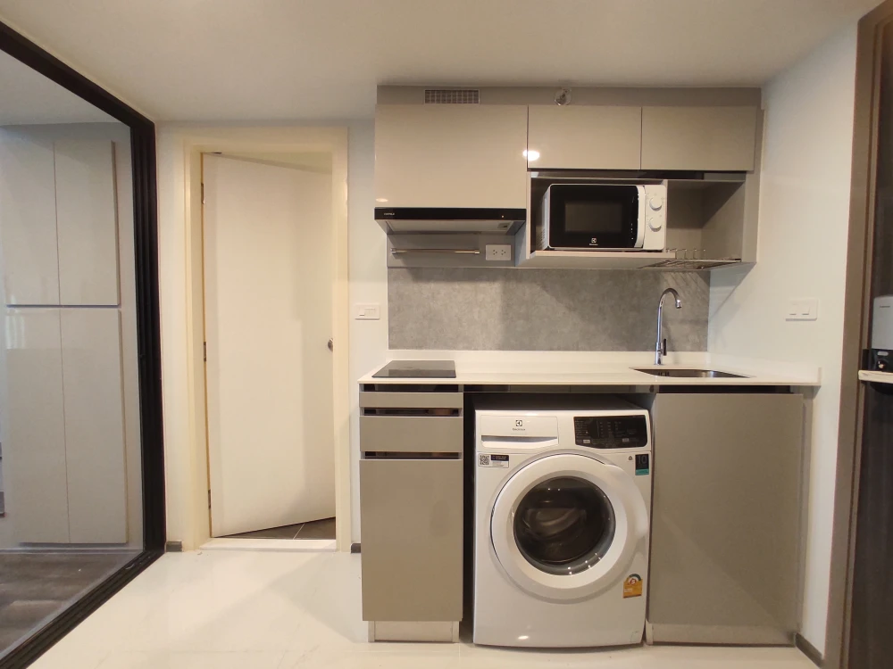 Condo for rent, Knightsbridge Space Rama 9, fully furnished and ready to move in. Complete amenities. Book now!