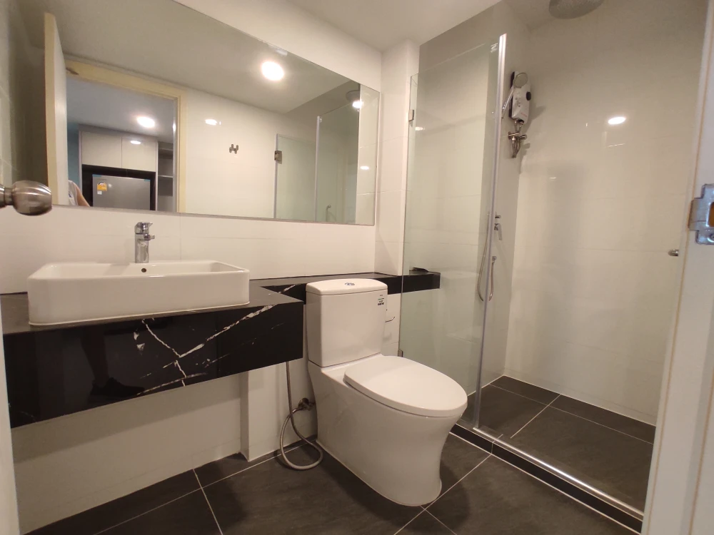 Condo for rent, Knightsbridge Space Rama 9, fully furnished and ready to move in. Complete amenities. Book now!