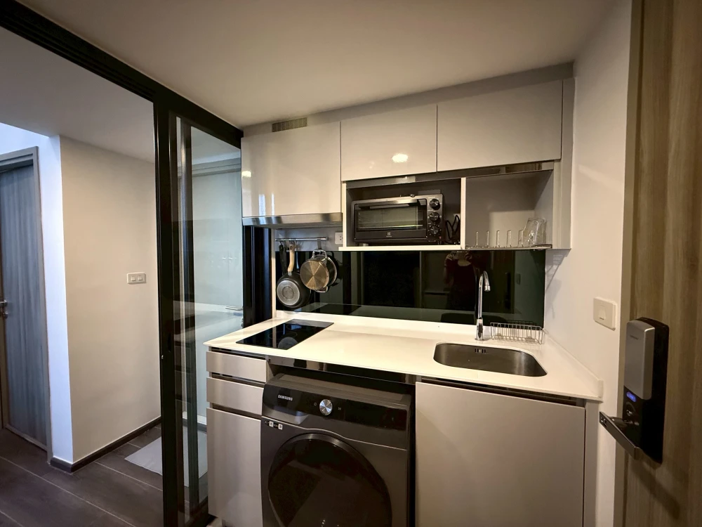 For rent!! Condo Knightsbridge Space Ratchayothin, 25th floor, elegantly decorated room, great price, ready to move in, hurry and reserve now!!