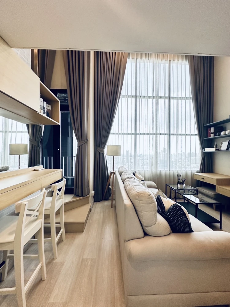 For rent!! Knightsbridge Prime Sathorn Condo, 33rd floor, great view, duplex unit, fully furnished, ready to move in! Reserve now!!