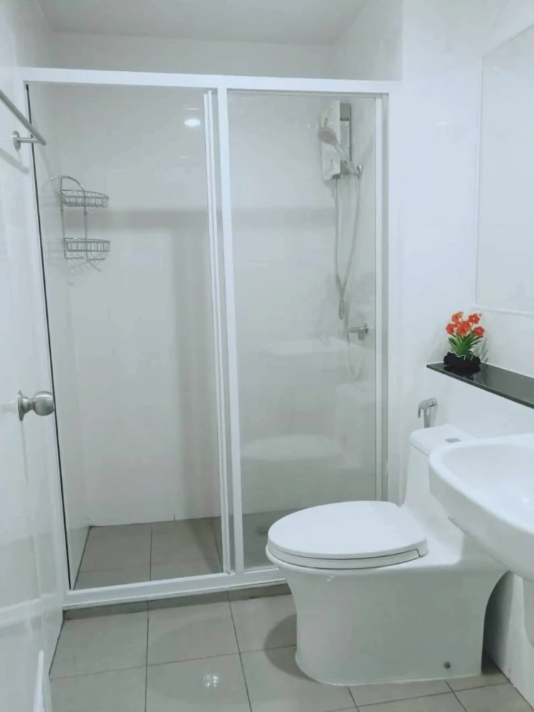 Condo for rent, Rye Talat Phlu. Great location, fully equipped with amenities. Book now!!