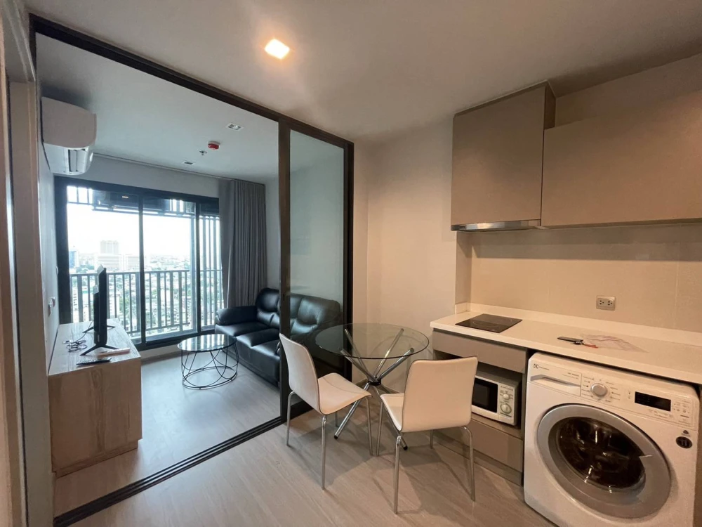 For rent!! Condo Life Ladprao, 24th floor, Building B, beautiful room, complete here, I must say that you must not miss it!!