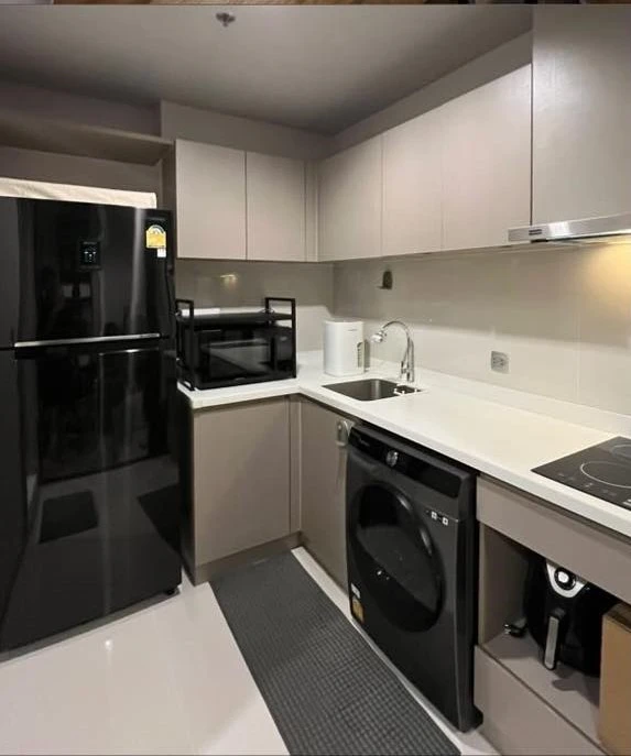 Condo for rent! Life Ladprao, 38th floor, Building B, Chatuchak Park view. Beautiful room, fully furnished, ready to move in. Reserve now!!