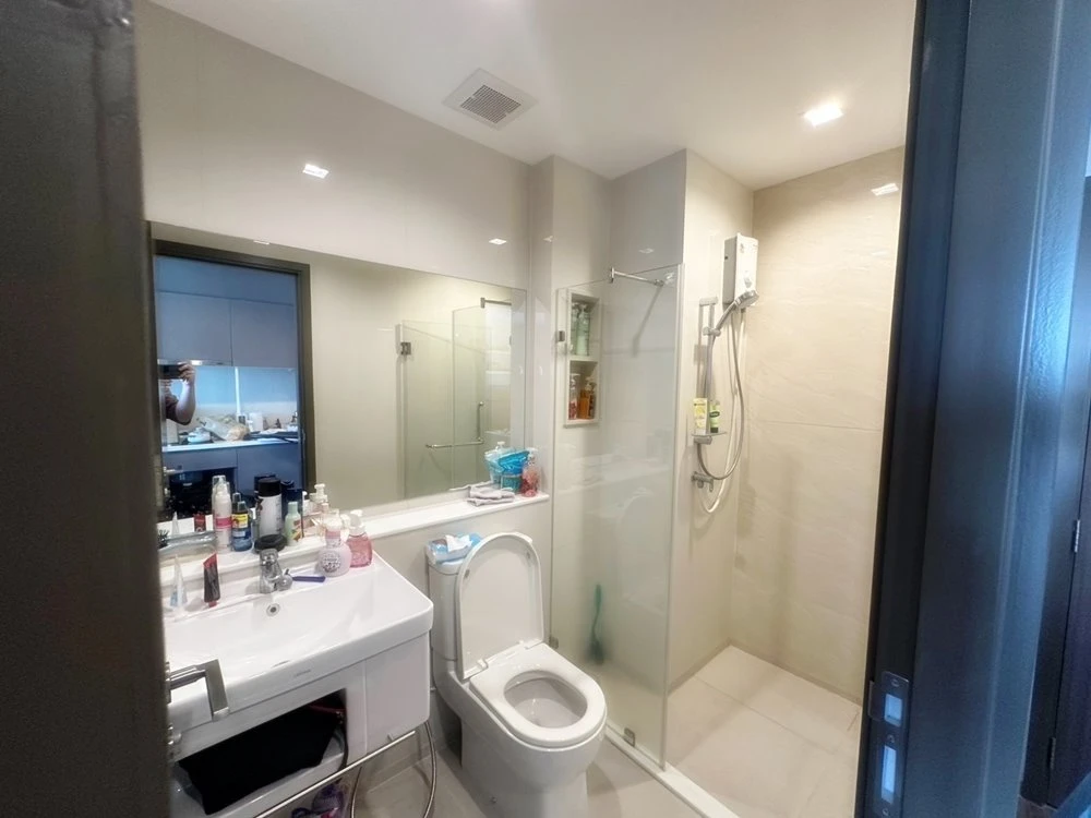 For rent!! Condo Life Ladprao Valley, 31st floor, fully furnished, just bring your bags and move in. Don't miss out!!