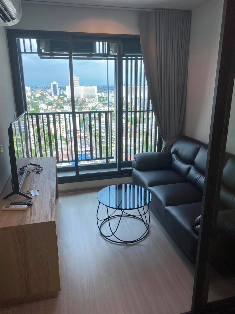 Condo for rent, Life Lat Phrao, beautiful room, fully furnished, next to BTS Ha Yaek Lat Phrao Station.