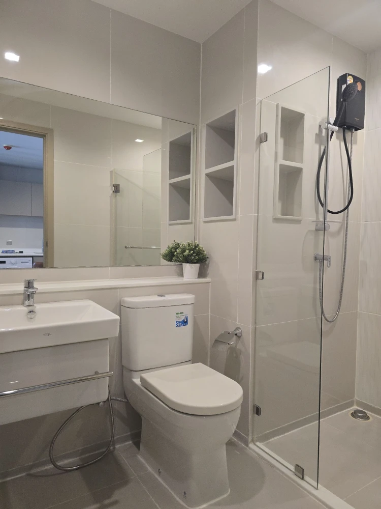 Condo for rent, Life Ladprao, beautiful view, open, airy, good light all day. Reserve now!!