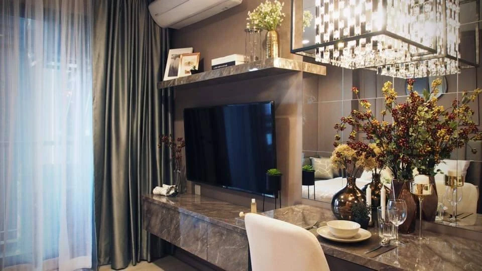 For rent!! Life One Wireless Condo in the heart of the city Ready to move in immediately, hurry up and book now!!