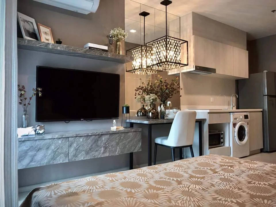 For rent!! Life One Wireless Condo in the heart of the city Ready to move in immediately, hurry up and book now!!