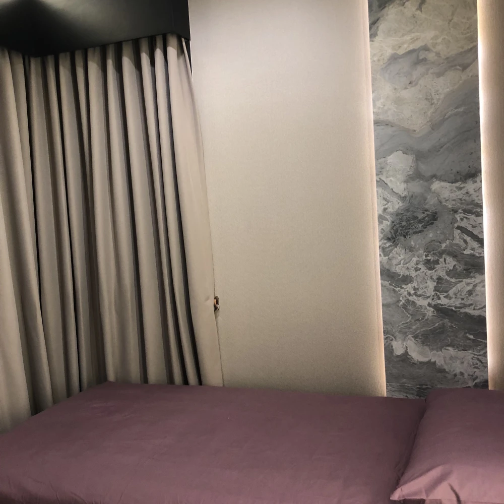 For rent!! Condo Life One Wireless, 35th floor, corner room, luxury condo, good location, convenient transportation, ready to move in, don't miss it!!