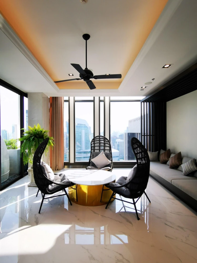 Condo for rent, Life One Wireless. Beautiful, fully furnished, great value! Book now!!