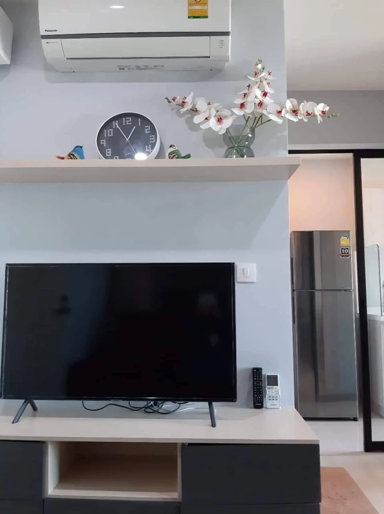For rent!! Condo Life Asoke, size 30 sq m, fully furnished room You can carry your bag and move in. Hurry up!!