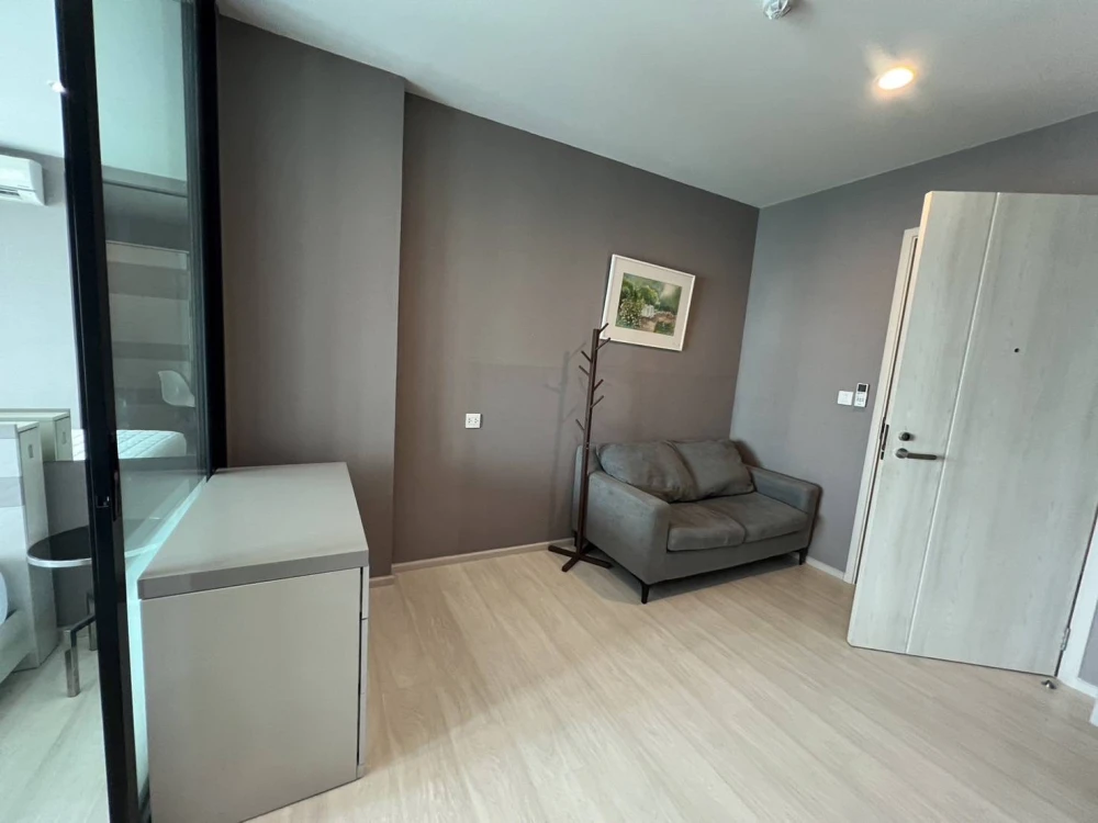For rent!! Condo Life Asoke, 15th floor, beautiful room, fully furnished, ready to move in, don't miss it!!
