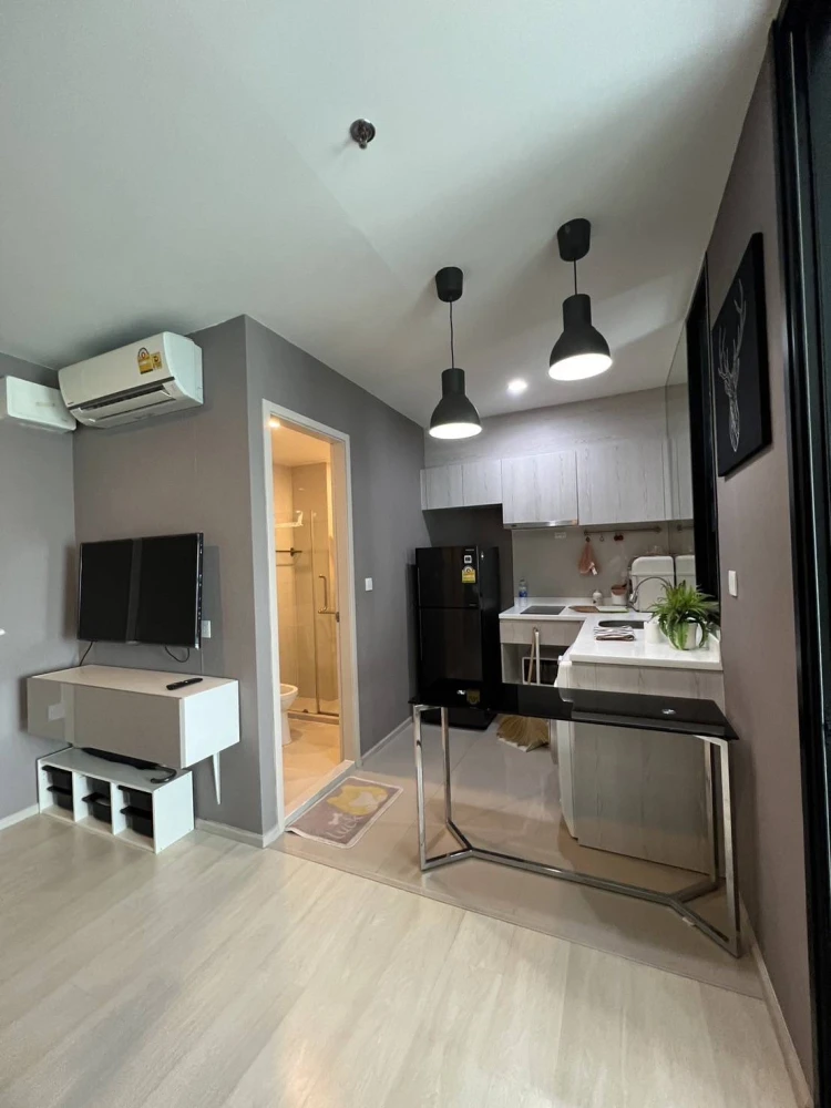 For rent!! Condo Life Asoke, 15th floor, beautiful room, fully furnished, ready to move in, don't miss it!!