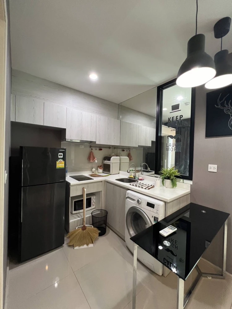 For rent!! Condo Life Asoke, 15th floor, beautiful room, fully furnished, ready to move in, don't miss it!!