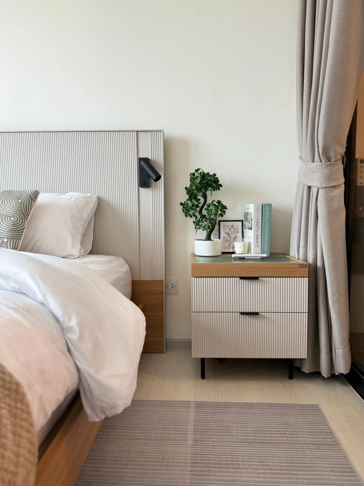 Condo for rent, Life Asoke, good location, convenient transportation, complete facilities, do not miss it.
