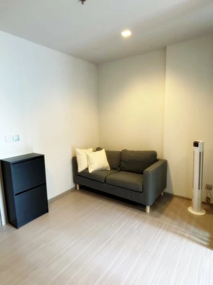 For rent!! Condo Life Asoke-Rama 9 Beautiful condo, good location, convenient transportation, hurry up and book now!!