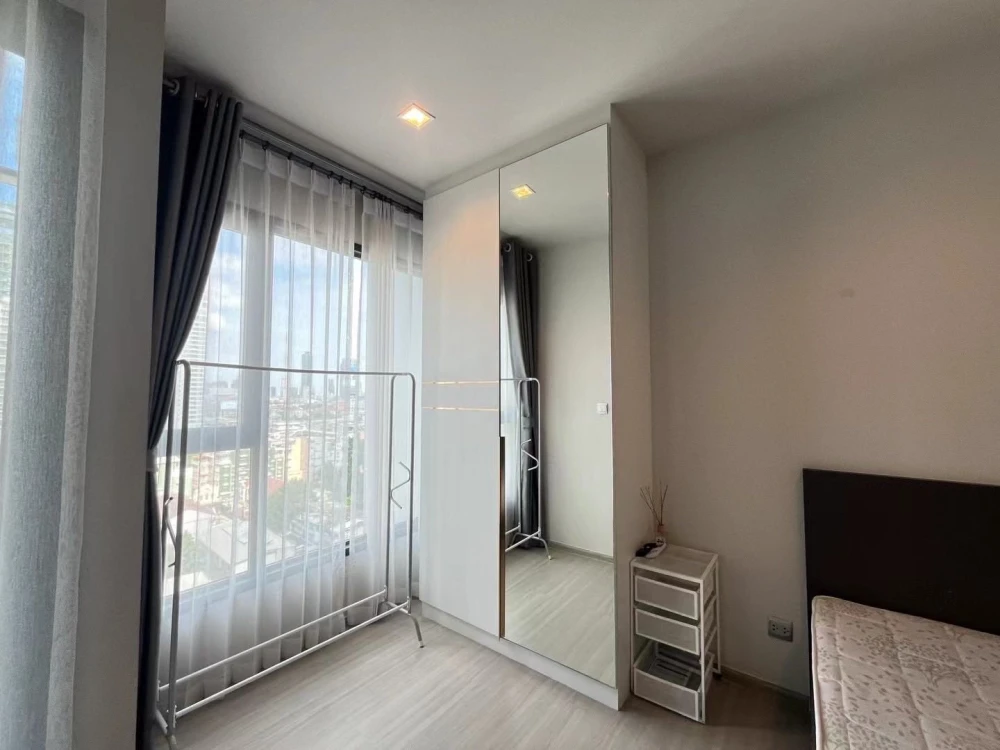 For rent!! Life Asoke-Rama 9 Condo, 14th floor, beautiful room, fully furnished, great price, don't miss it!!