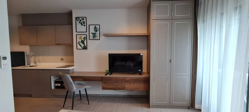 Condo for rent Life Asoke-Rama 9, high floor, beautiful view, no block, new room, walk near the train, hurry to reserve