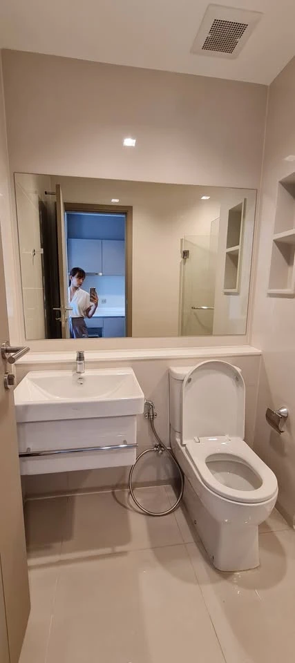 Condo for rent Life Asoke-Rama 9, high floor, beautiful view, no block, new room, walk near the train, hurry to reserve