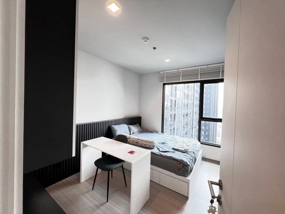 Condo for rent, Life Asoke-Rama 9, unblocked view, beautiful city view, fully furnished, must book like this.