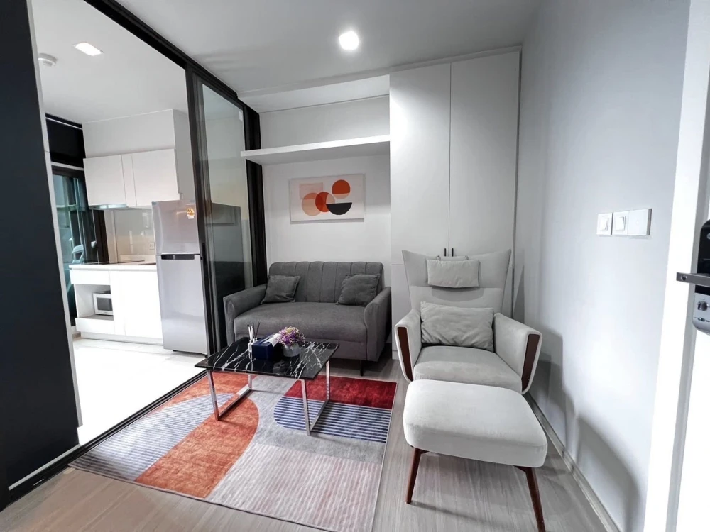 Condo for rent, Life Asoke-Rama 9, unblocked view, beautiful city view, fully furnished, must book like this.