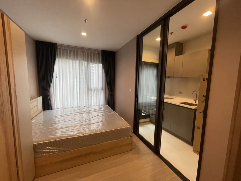 For rent!! Life Asoke Hype Condo, 15th floor, beautiful room, fully furnished, ready to move in. Don't miss out! Reserve now!!