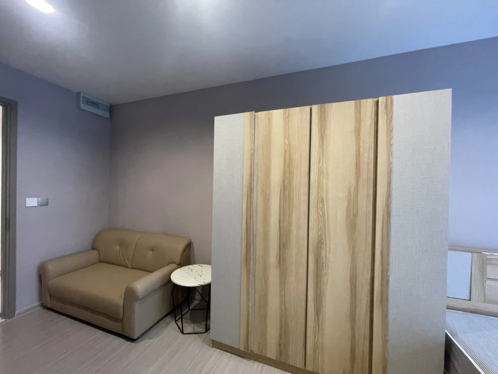 For rent!! Life Asoke Hype Condo, 15th floor, beautiful room, fully furnished, ready to move in. Don't miss out! Reserve now!!