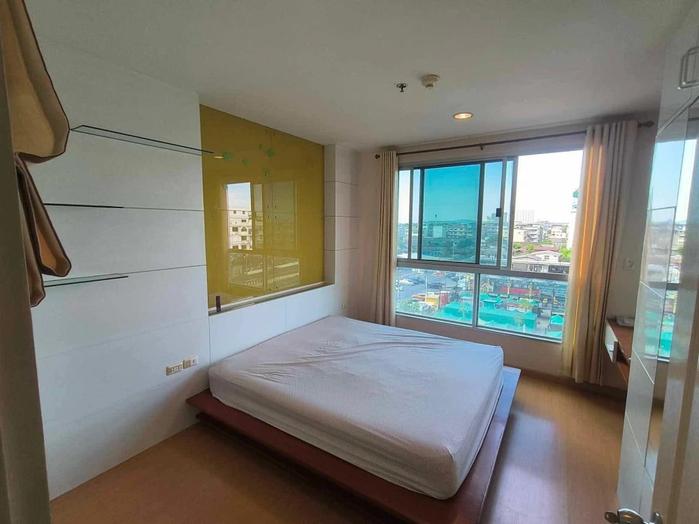 For rent!! Life @ BTS Tha Phra condo, 5th floor, convenient transportation, next to the BTS station, ready to move in, hurry and book now!!