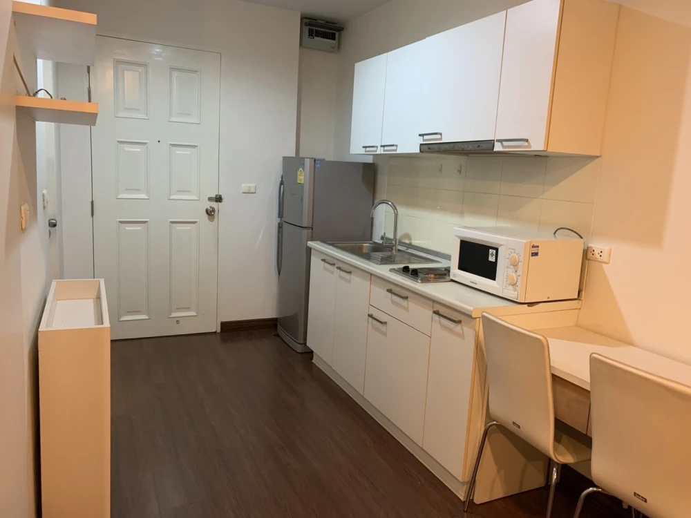 For rent!! Condo Life @ BTS Tha Phra, beautiful room, fully furnished, just bring your bags and move in!!