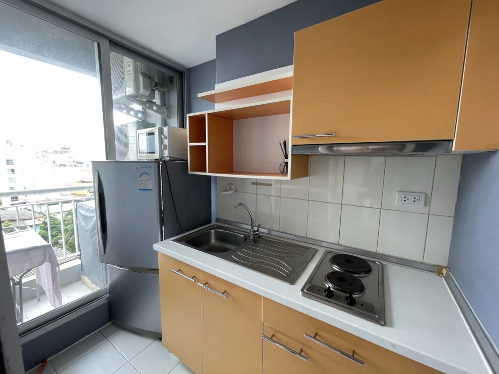 Condo for rent! Life @ Ratchada-Huai Khwang, 6th floor, beautiful room, fully furnished, ready to move in, great price, don't miss it!!