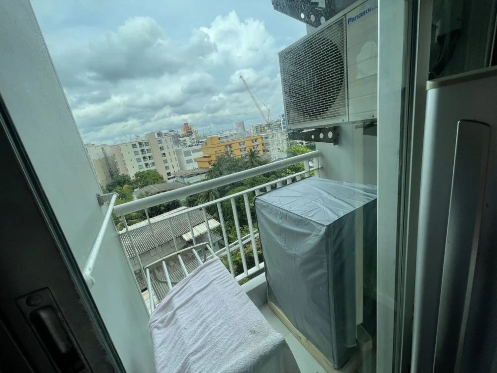Condo for rent! Life @ Ratchada-Huai Khwang, 6th floor, beautiful room, fully furnished, ready to move in, great price, don't miss it!!