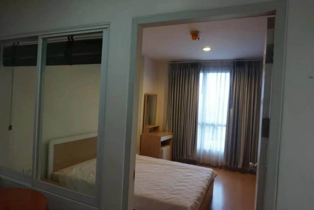 For rent!! Condo Life @ Ratchada-Huai Khwang, Room No. 189/146, good location, close to shopping areas, don't miss it!!
