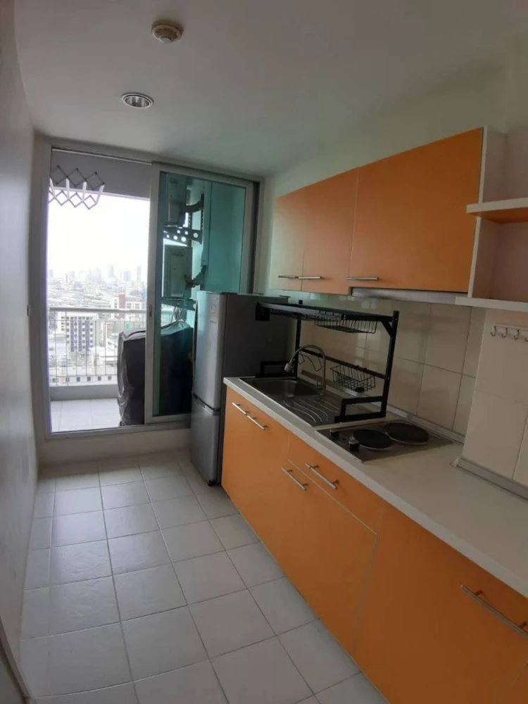 For rent!! Condo Life @ Ratchada-Huai Khwang, Room No. 189/146, good location, close to shopping areas, don't miss it!!