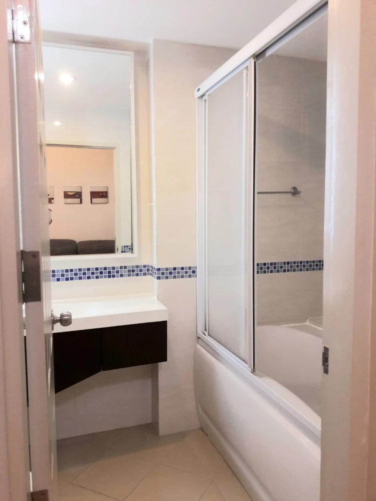 Condo for rent, Life @ Sathorn 10, room number 48/29, fully furnished and electrical appliances, hurry up and book now, don't wait!!