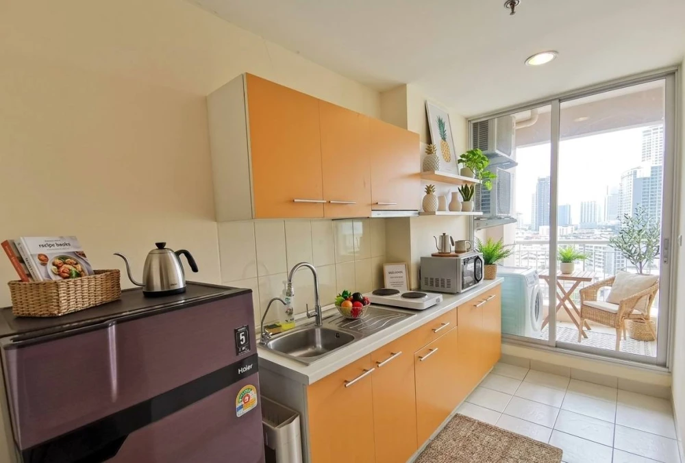 Condo for rent, Life @ Sukhumvit 65, the room has a lot of usable space, fully decorated with functions, book and you will not be disappointed.